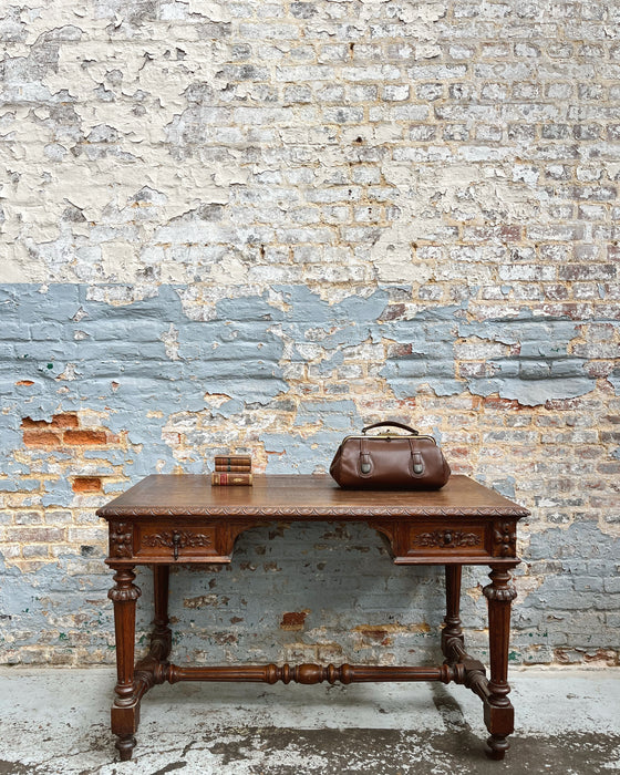 Louis XIII desk