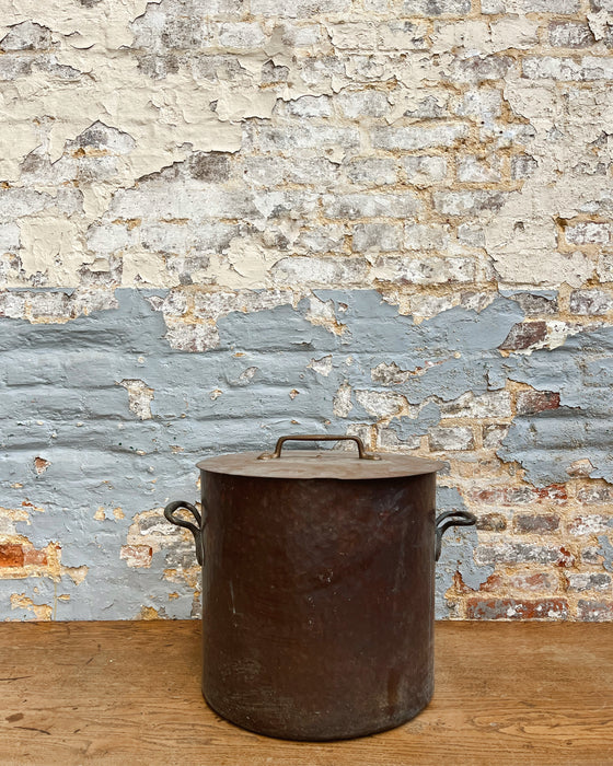 Copper pot