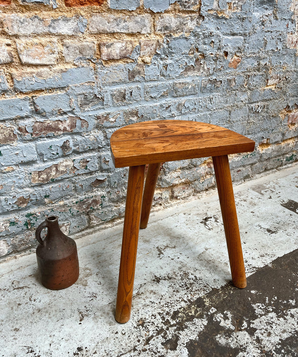 Tripod stool