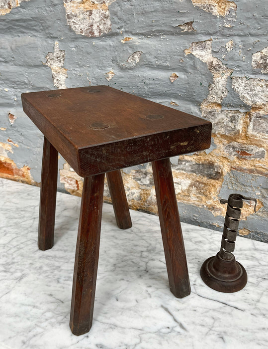 Tabouret en chêne