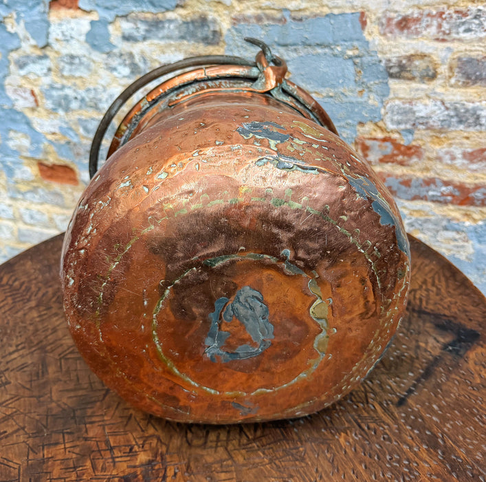 Chaudron en cuivre