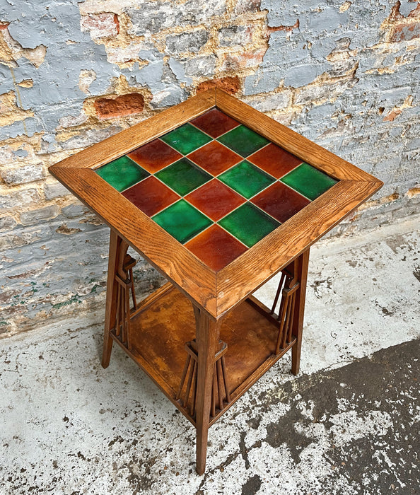 Oak pedestal table