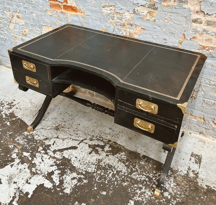 Hirch desk