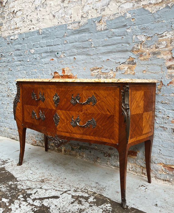 Louis XV chest of drawers