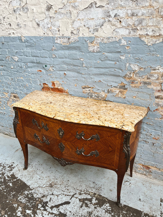 Louis XV chest of drawers