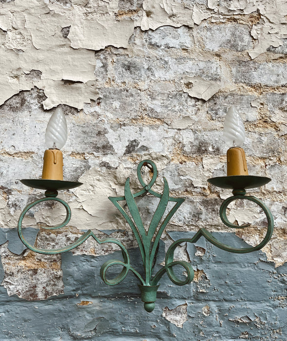 Set of wall lights