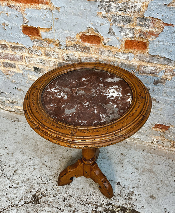 Pedestal table