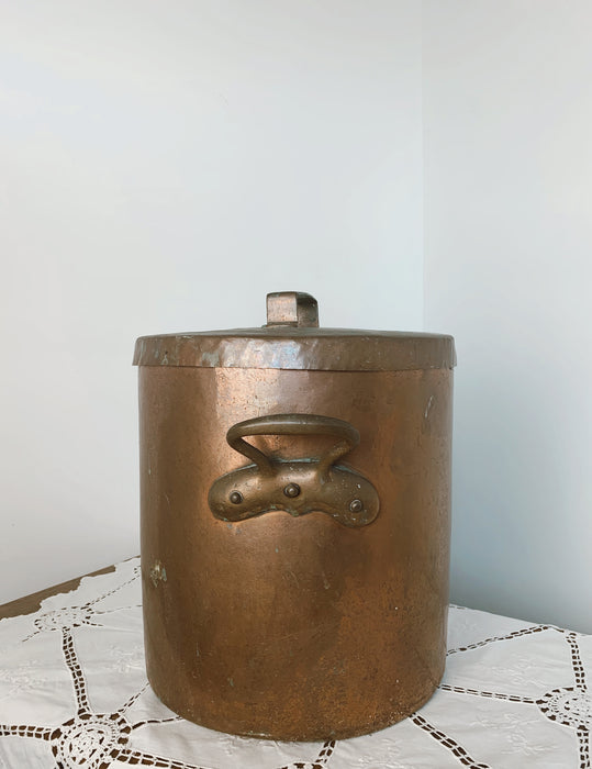 Copper pot