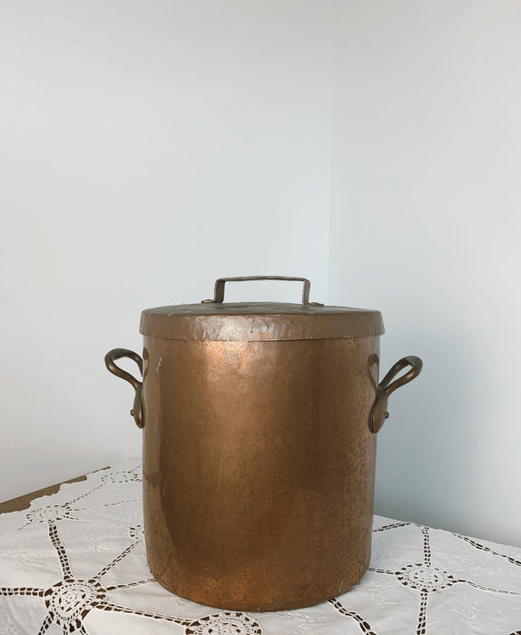 Copper pot