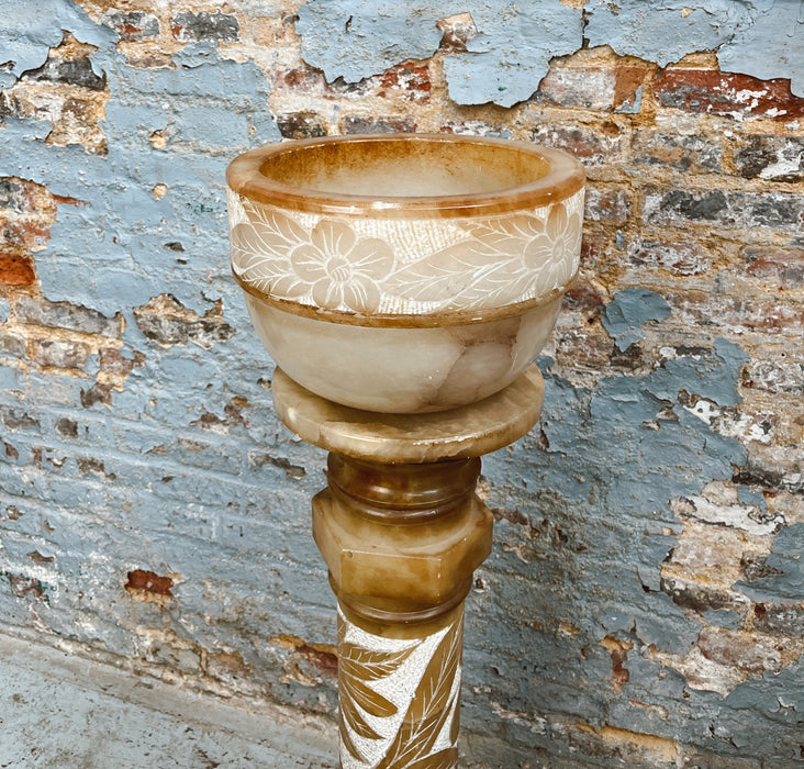 Alabaster lamp