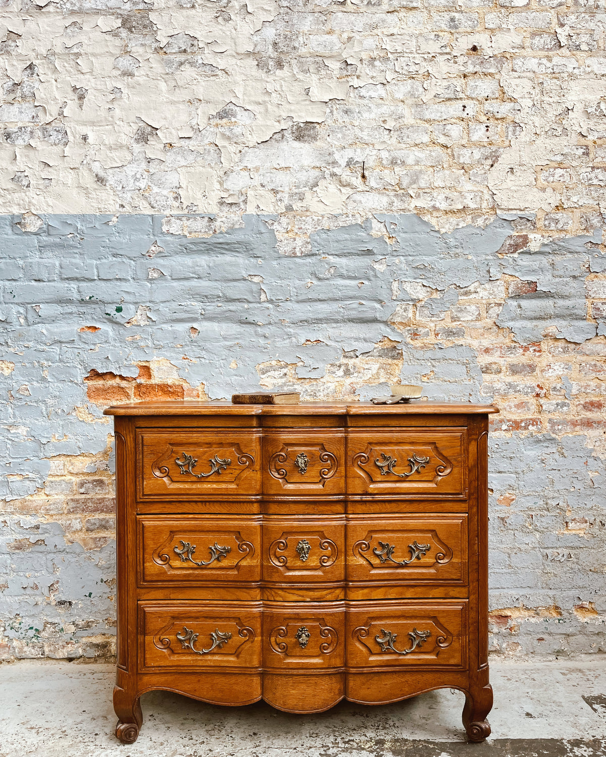 Neo Rustic Neo-rustic chest of drawers– Réjane Brocante