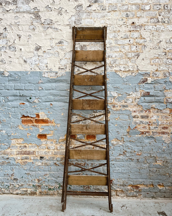 Industrial stepladder